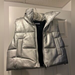 Apparis Shaun Silver Metallic Puffer Vest - Size L
